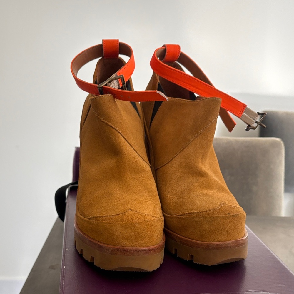 Hunter suede heeled boots - Picture 2 of 9